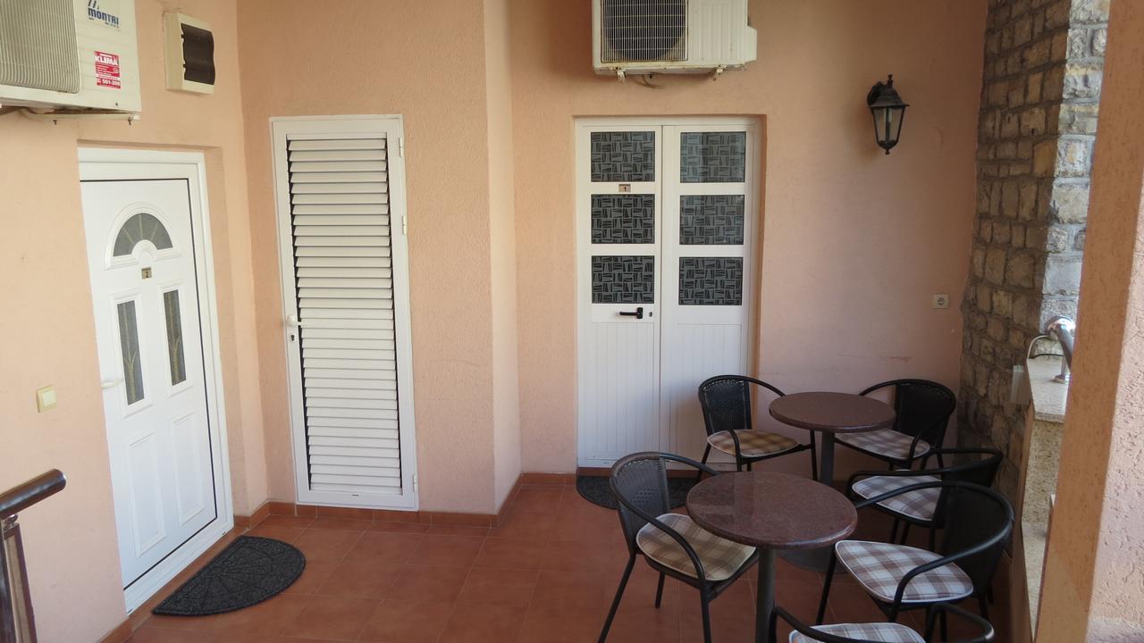 Oaza Hotel Petrovac Exterior foto